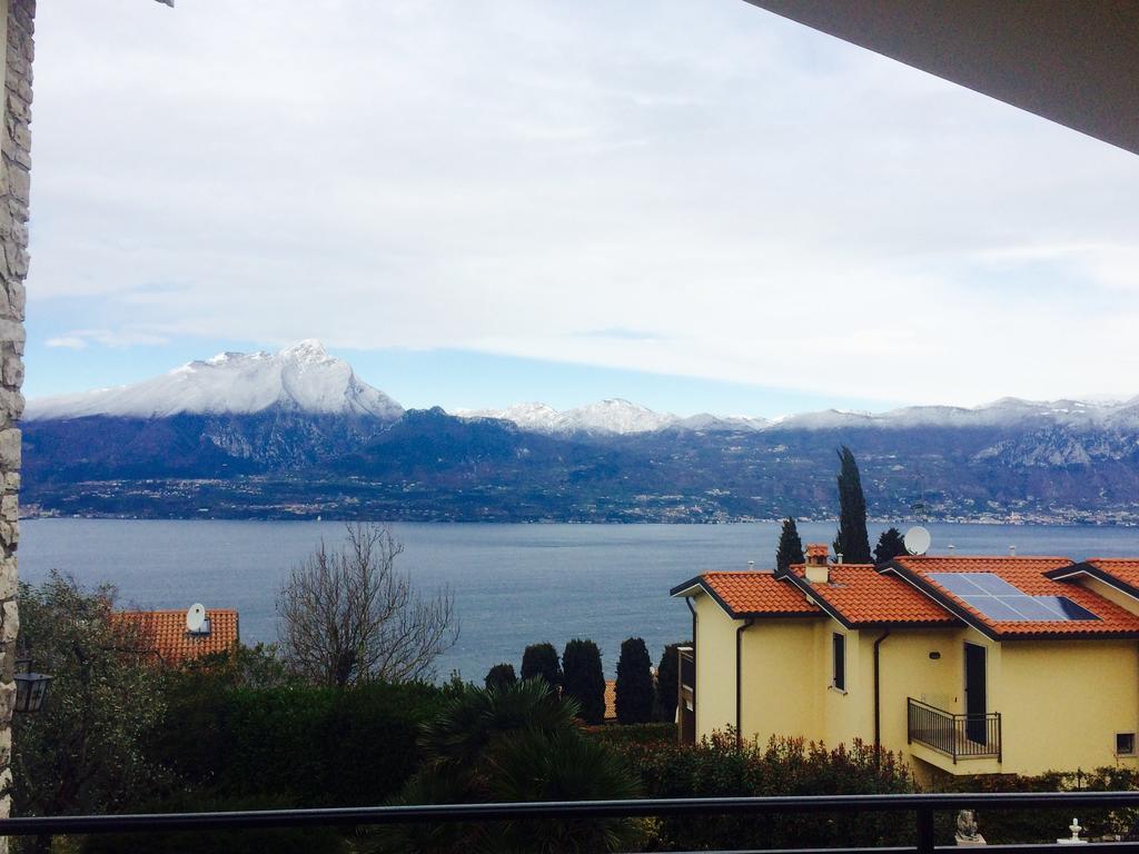 Bed And Breakfast Due Leoni Torri Del Benaco Exterior photo