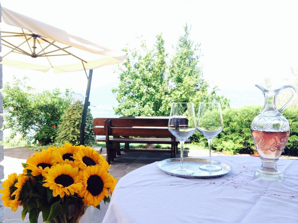 Bed And Breakfast Due Leoni Torri Del Benaco Room photo