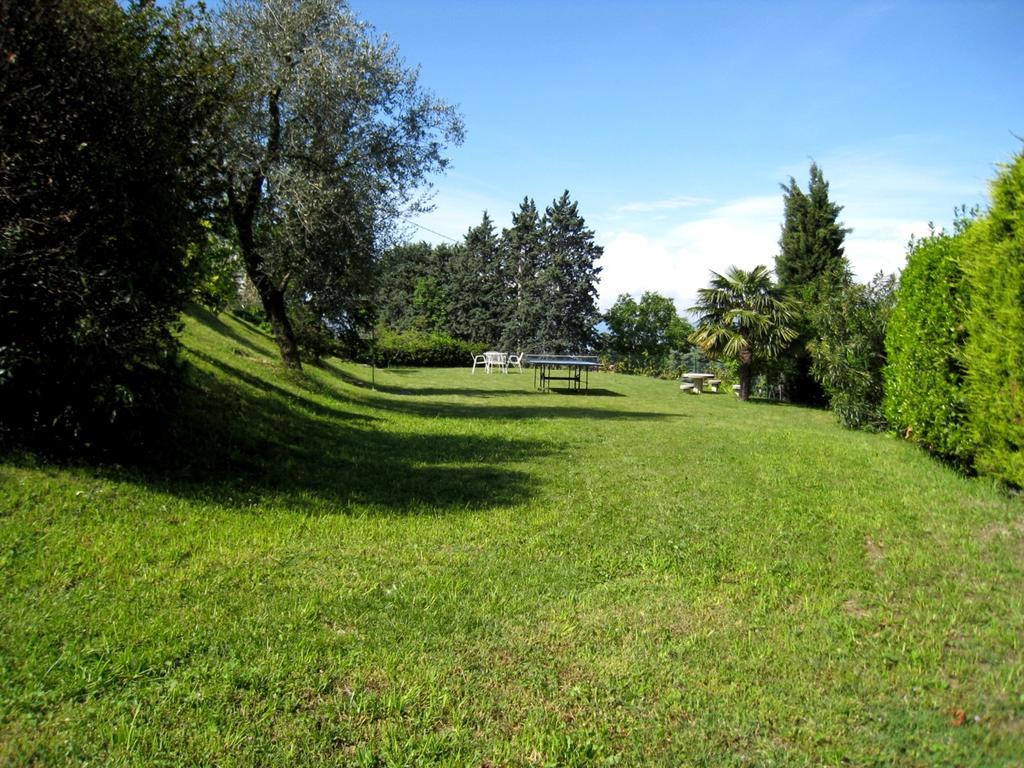 Bed And Breakfast Due Leoni Torri Del Benaco Room photo